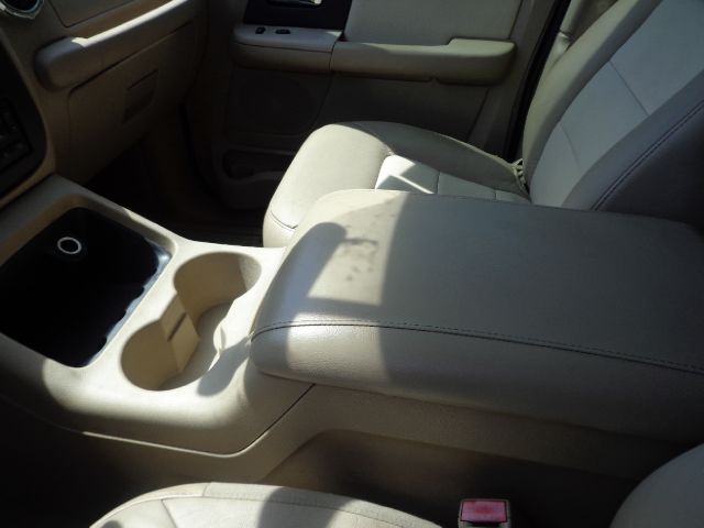 Ford Expedition 2006 photo 14