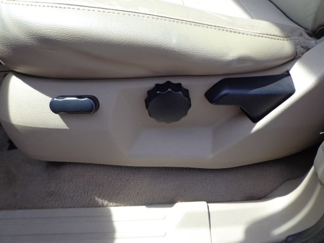 Ford Expedition 2006 photo 2