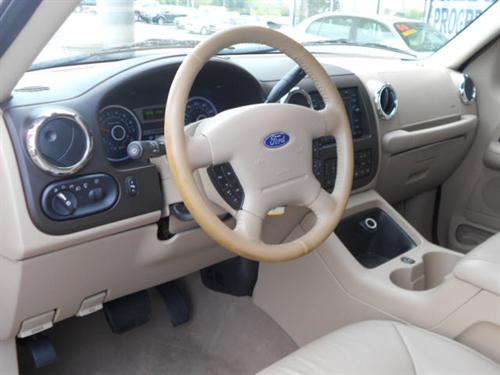 Ford Expedition 2006 photo 2