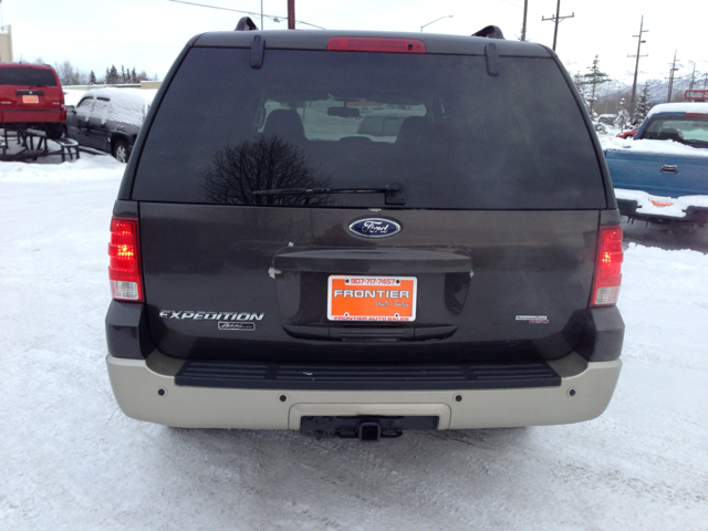 Ford Expedition 2006 photo 2