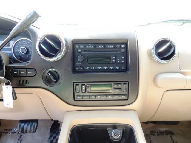 Ford Expedition 2006 photo 16