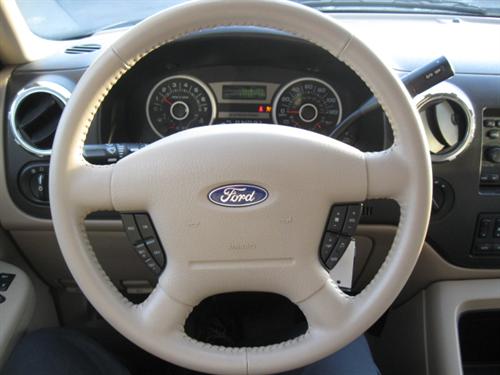 Ford Expedition 2006 photo 2