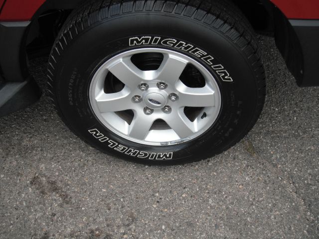 Ford Expedition SL 4x4 Regular Cab SUV