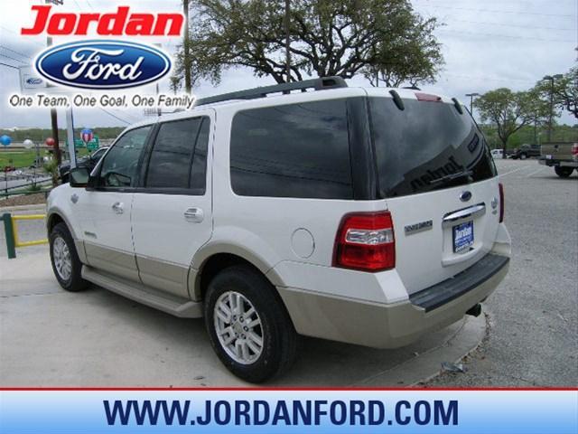 Ford Expedition 2008 photo 2