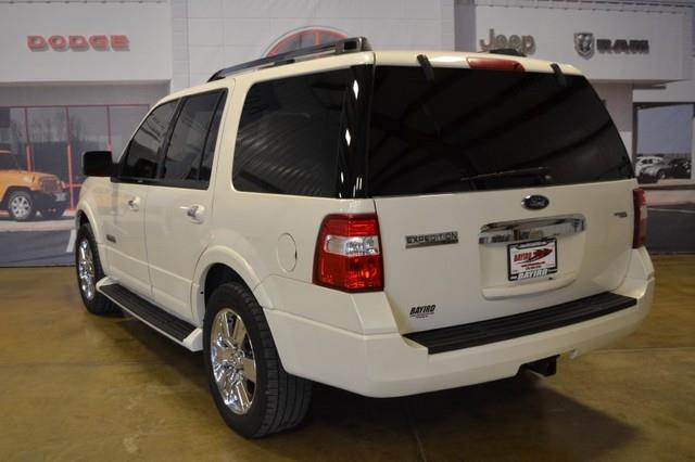 Ford Expedition SLT 25 SUV