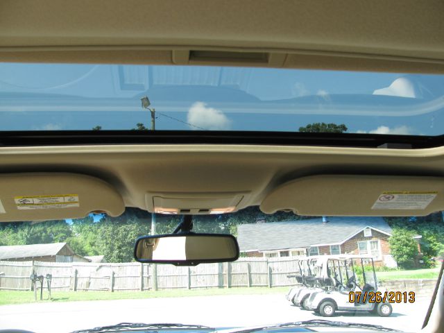 Ford Expedition E320 - Extra Sharp SUV