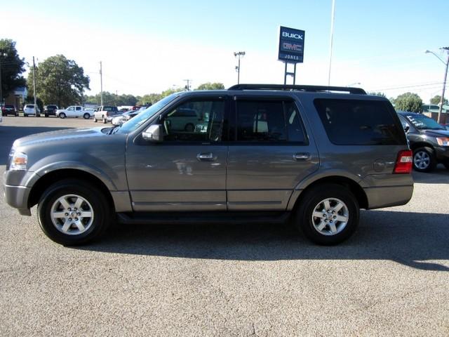 Ford Expedition 2010 photo 4