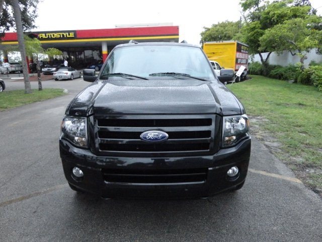 Ford Expedition 2010 photo 1