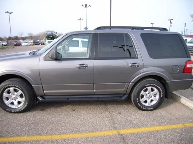 Ford Expedition 2010 photo 1