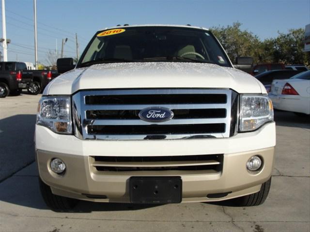 Ford Expedition 2010 photo 1