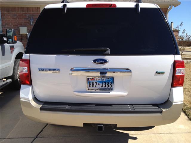 Ford Expedition 2010 photo 4
