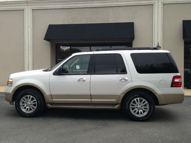 Ford Expedition 2011 photo 4