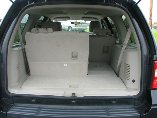 Ford Expedition 2011 photo 3