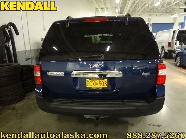 Ford Expedition 2011 photo 2