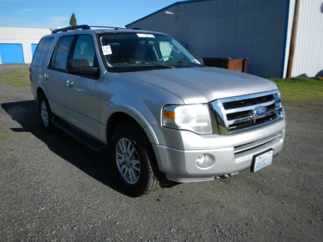 Ford Expedition 2011 photo 2