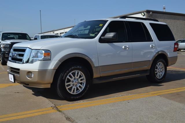 Ford Expedition 2011 photo 2