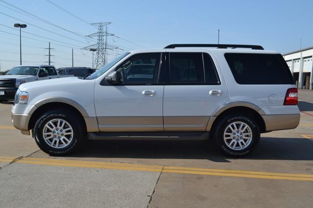 Ford Expedition 2011 photo 4