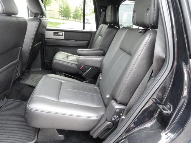 Ford Expedition 2011 photo 0