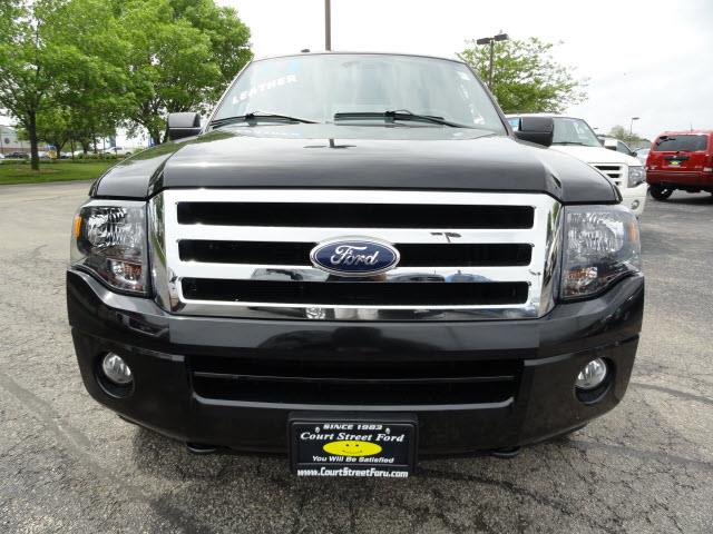 Ford Expedition 2011 photo 1