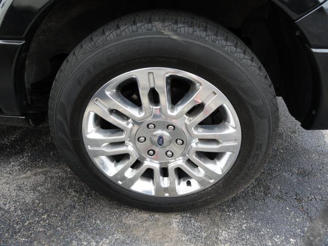 Ford Expedition 2011 photo 9