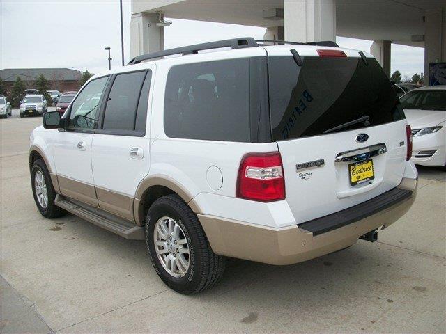 Ford Expedition 2012 photo 1
