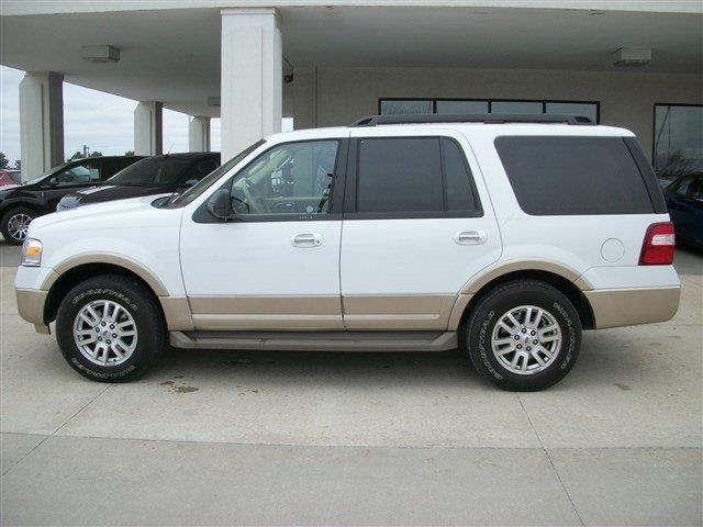 Ford Expedition 2012 photo 2