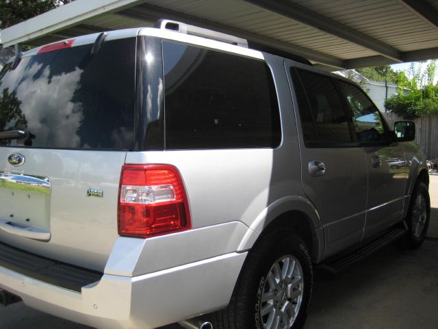 Ford Expedition 2012 photo 1