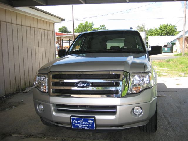 Ford Expedition 2012 photo 2