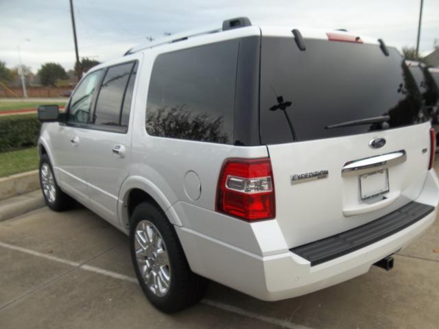 Ford Expedition 2012 photo 3