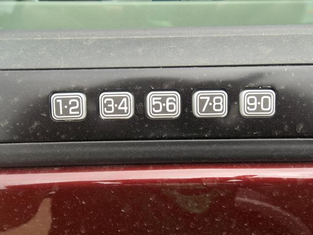 Ford Expedition 2012 photo 2