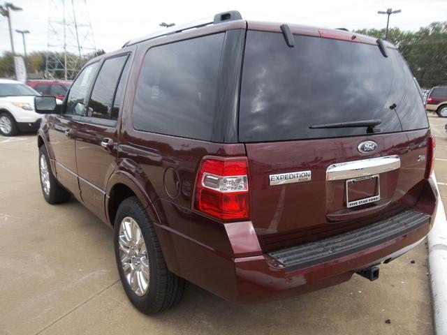 Ford Expedition 2012 photo 3