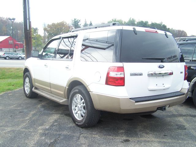 Ford Expedition 2012 photo 1