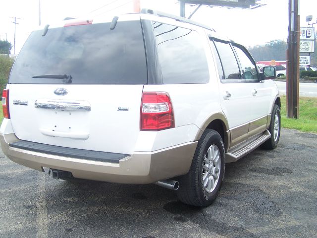 Ford Expedition 2012 photo 2
