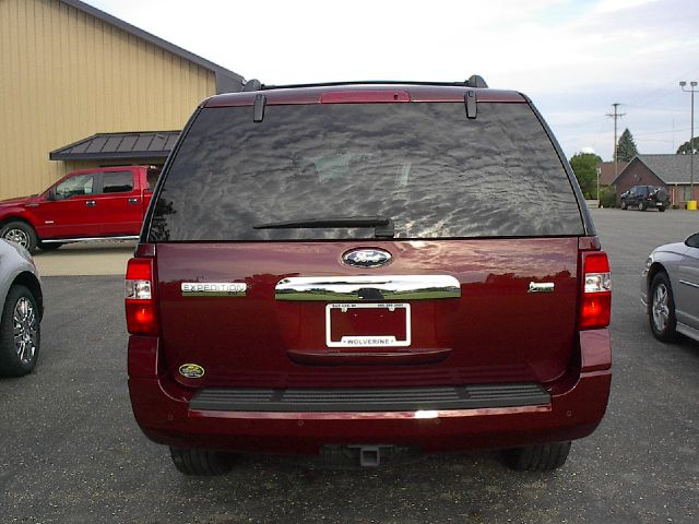 Ford Expedition 2012 photo 1