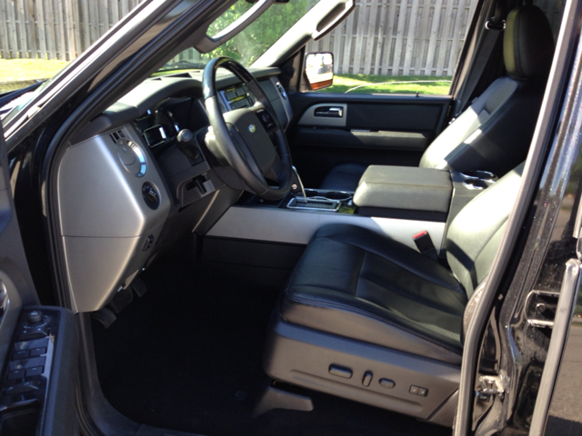 Ford Expedition 2012 photo 11
