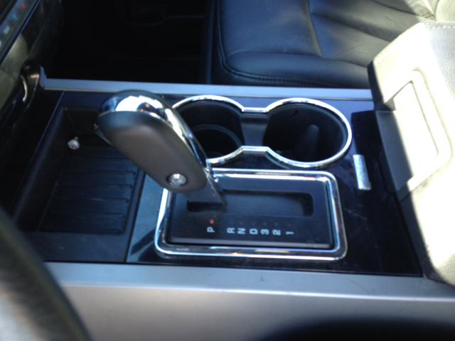 Ford Expedition 2012 photo 3