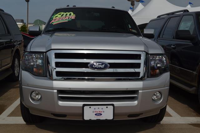 Ford Expedition SLT 25 SUV