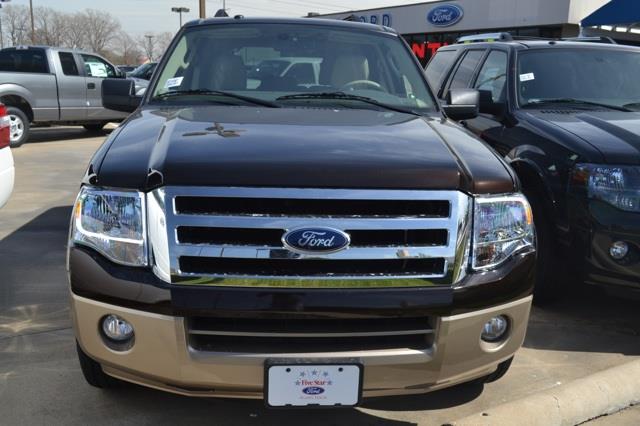 Ford Expedition 2013 photo 1
