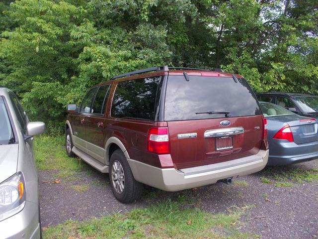 Ford Expedition EL 2007 photo 2