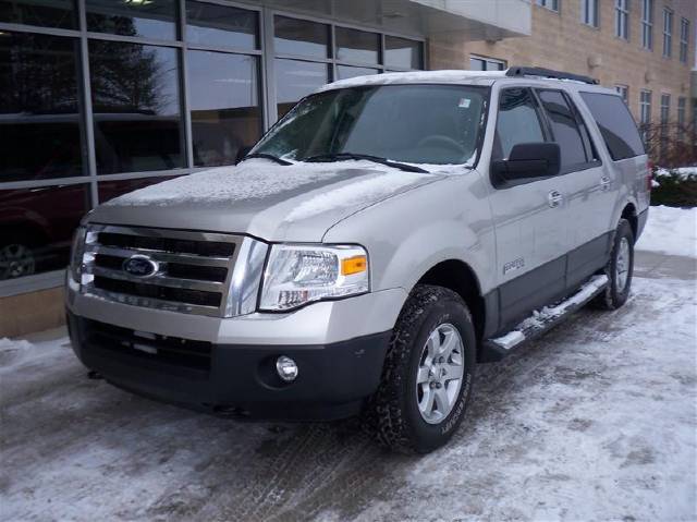 Ford Expedition EL ESi Sport Utility