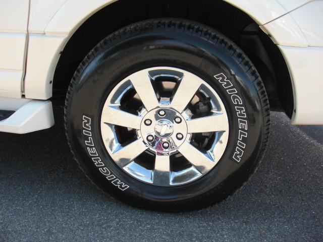 Ford Expedition EL 2007 photo 2