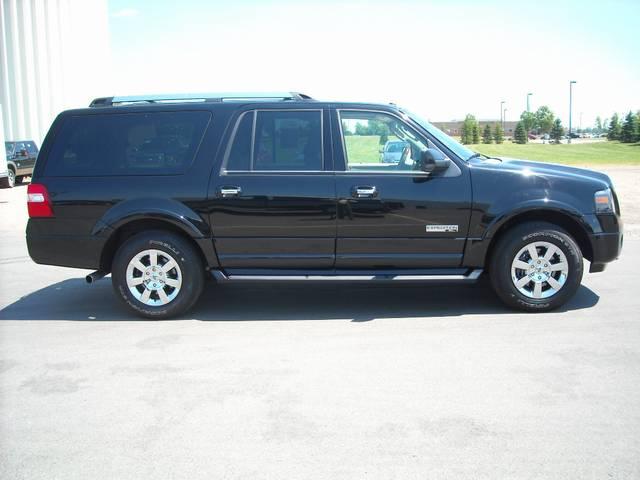 Ford Expedition EL Cavalier Sport Utility