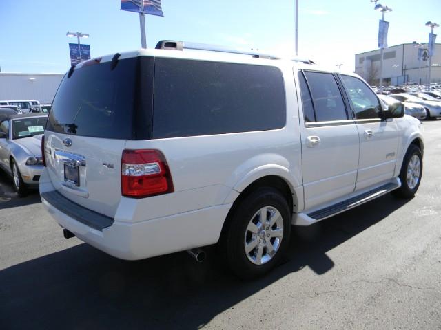 Ford Expedition EL 2007 photo 2