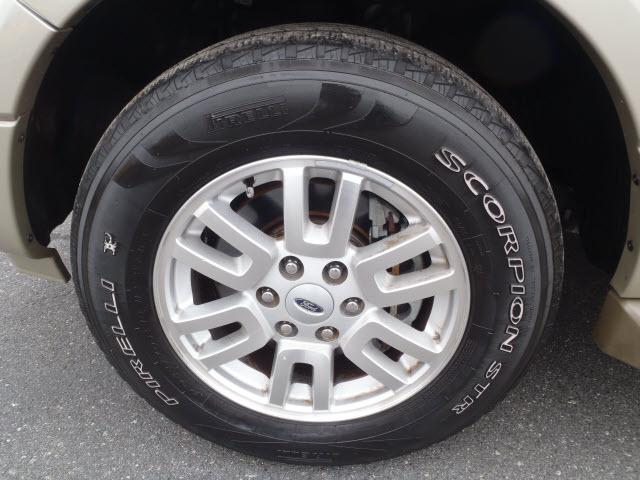 Ford Expedition EL 2007 photo 2