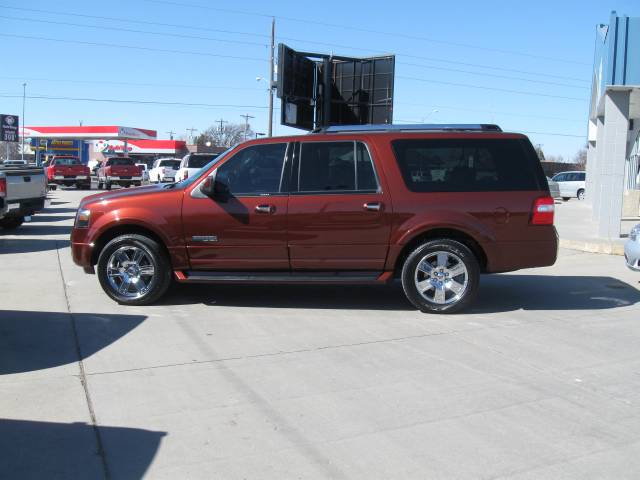 Ford Expedition EL SLT 25 Sport Utility