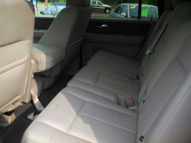 Ford Expedition EL ESi SUV