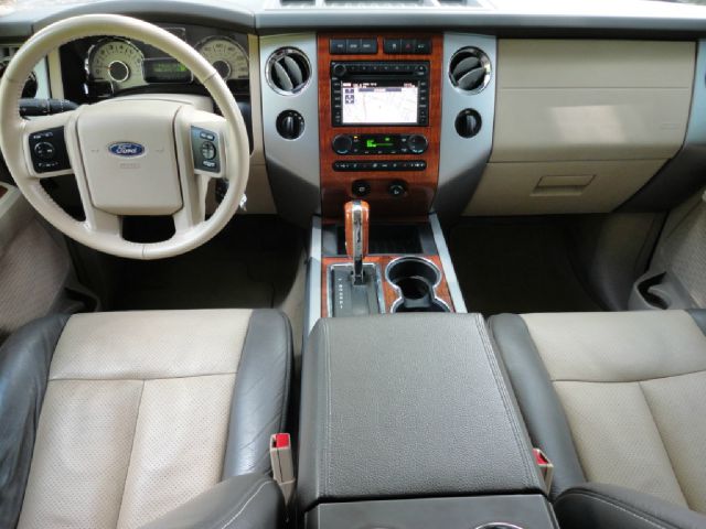Ford Expedition EL 2007 photo 2
