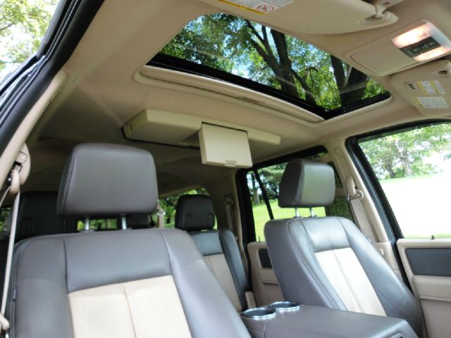 Ford Expedition EL 2007 photo 24