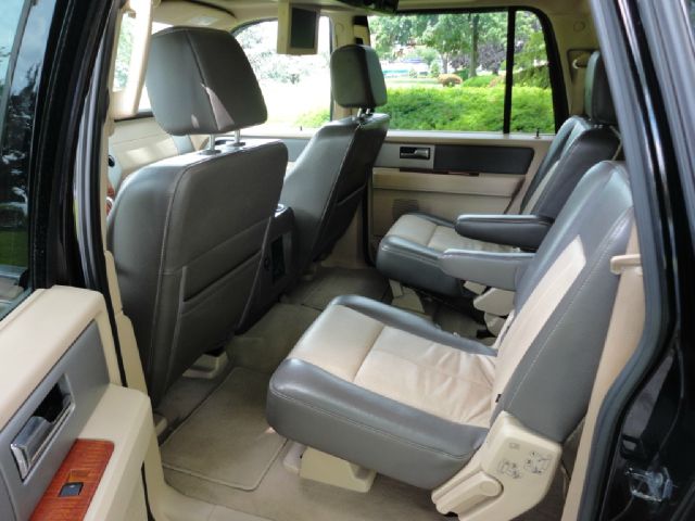 Ford Expedition EL 2007 photo 26