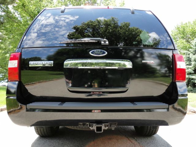 Ford Expedition EL 2008 photo 2